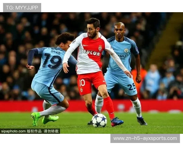 曼城快速换位制造混乱